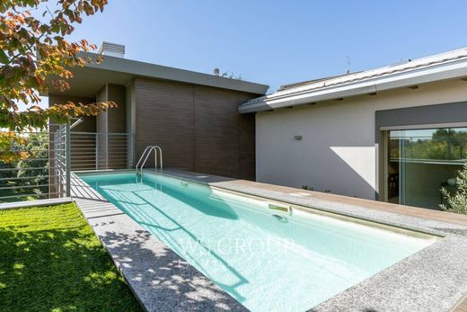 Ático en Carate Brianza, Provincia di Monza e della Brianza