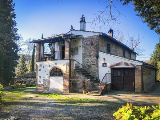Country House in Montaione, Florence