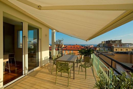 Penthouse w Alassio, Provincia di Savona