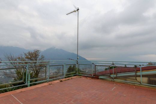 Villa en Cava Dè Tirreni, Provincia di Salerno