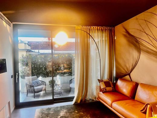 Apartment in Milan, Lombardy