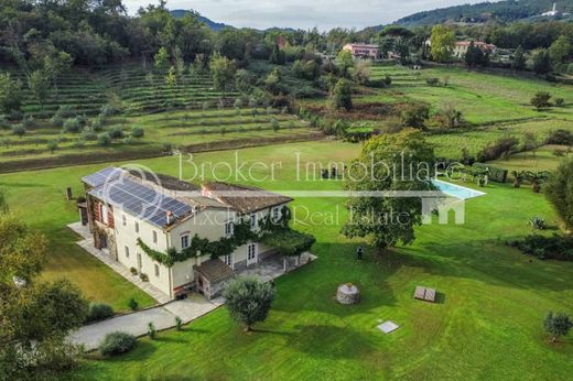 Загородный Дом, Лукка, Provincia di Lucca