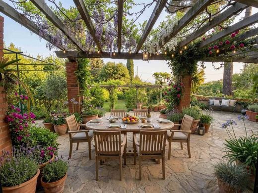 Villa in San Giuliano Terme, Pisa