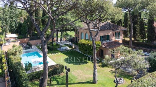 Villa in Rome, Latium