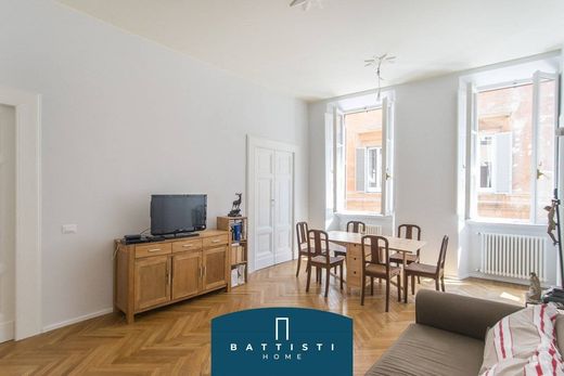 Apartment / Etagenwohnung in Rom, Latium