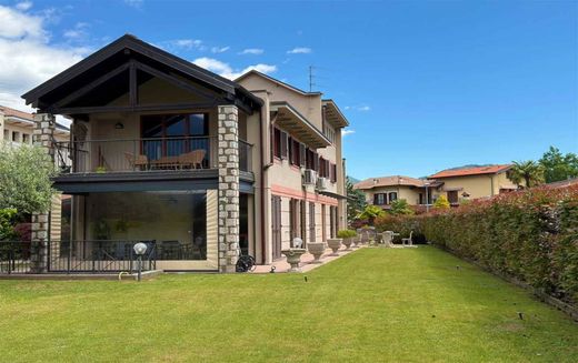 Villa in Baveno, Verbania
