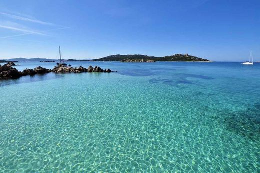 Villa - La Maddalena, Provincia di Sassari