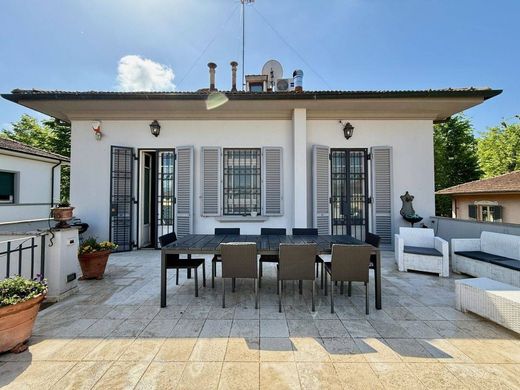 Villa in Lucca, Provincia di Lucca