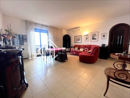 Apartment in Bergeggi, Provincia di Savona