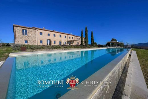 Villa in Volterra, Province of Pisa