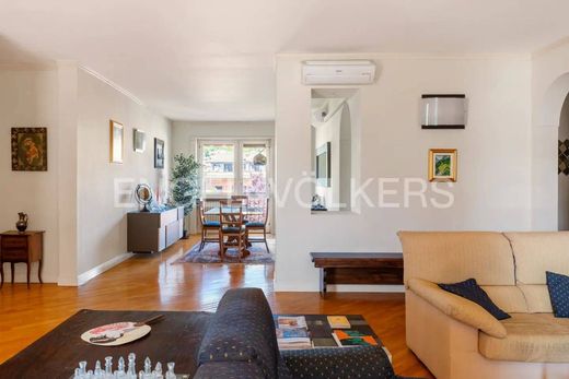 ﺷﻘﺔ ﻓﻲ Arona, Provincia di Novara