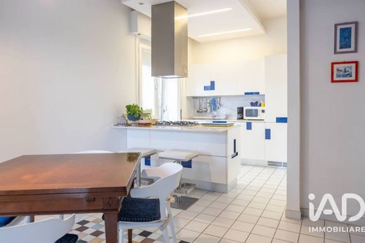 Villa in Civitanova Marche, Provincia di Macerata