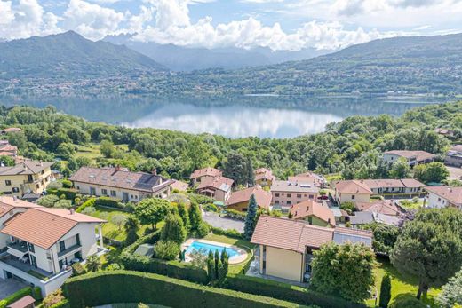 Villa a Annone di Brianza, Lecco