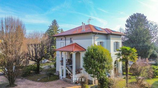 Villa in Varese, Provincia di Varese