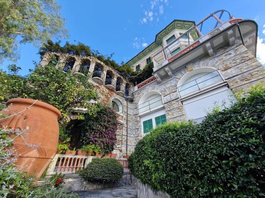 Apartment / Etagenwohnung in Rapallo, Genua