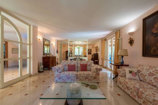 Villa à Forte dei Marmi, Lucques