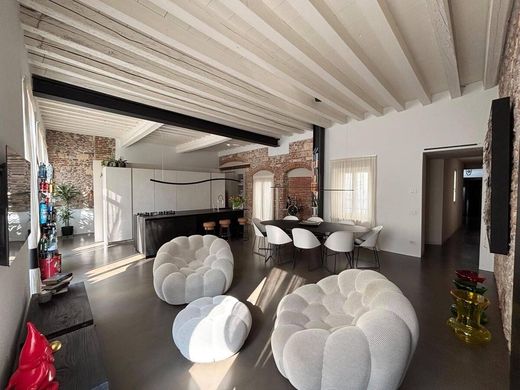 Appartement in Verona, Provincia di Verona