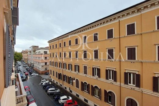 Офис, Рим, Lazio