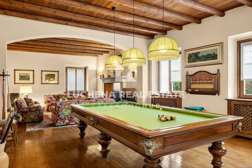 Villa a Cantù, Como