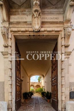 Kamienica w Foligno, Provincia di Perugia