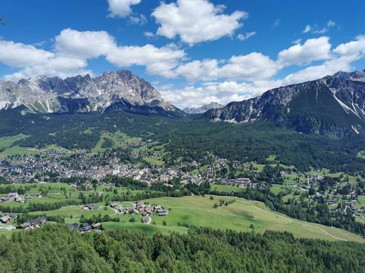 아파트 / 코르티나담페초, Provincia di Belluno