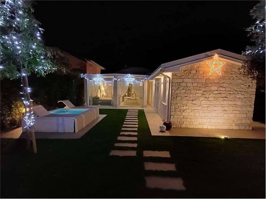 Villa in Pietrasanta, Provincia di Lucca