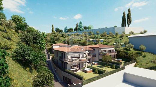 Appartement in Gardone Riviera, Provincia di Brescia