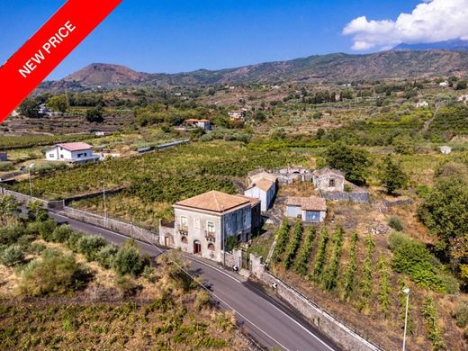 ‏בתי כפר ב  Zafferana Etnea, Catania