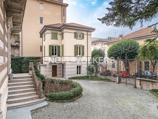 Квартира, Комо, Provincia di Como