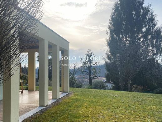 Luxury home in Mussolente, Provincia di Vicenza