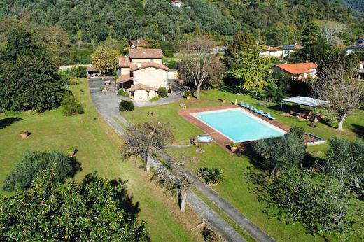Country House in Pietrasanta, Provincia di Lucca