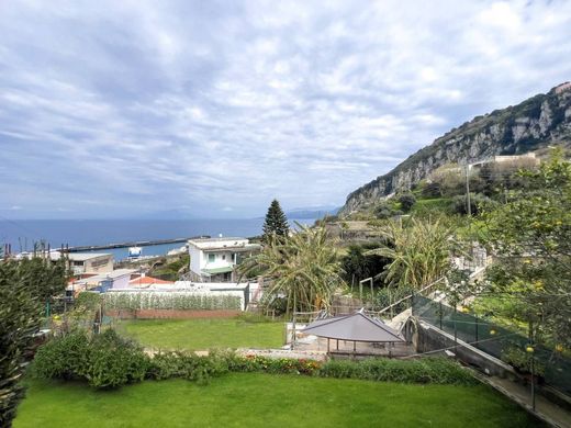 ﺷﻘﺔ ﻓﻲ Capri, Napoli