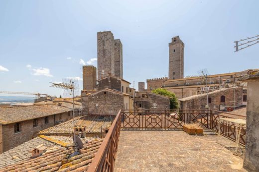 Piso / Apartamento en San Gimignano, Provincia di Siena