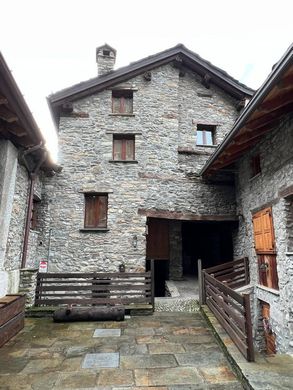 Courmayeur, Valle d'Aostaの高級住宅