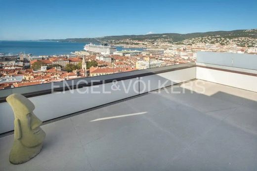 Penthouse Trieste, Trieste ilçesinde