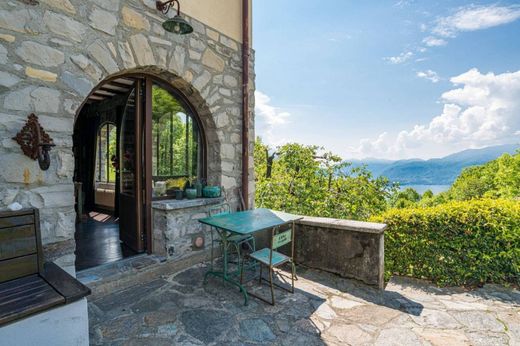 Villa in Plesio, Provincia di Como