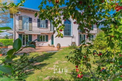 Villa in Sesto Calende, Provincia di Varese