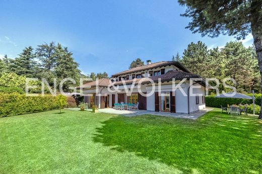 Βίλα σε Luvinate, Provincia di Varese