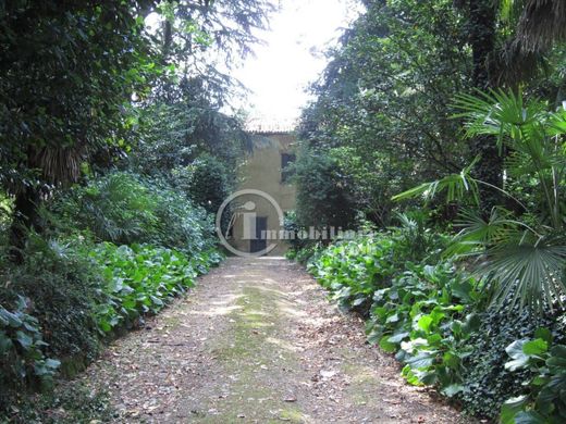 Villa en Lomazzo, Provincia di Como