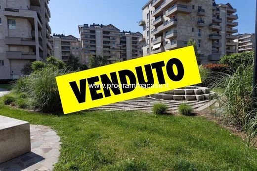 Διαμέρισμα σε Segrate, Città metropolitana di Milano