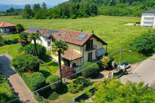 Villa in Sesto Calende, Provincia di Varese