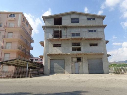 Edificio en Gioiosa Ionica, Provincia di Reggio Calabria