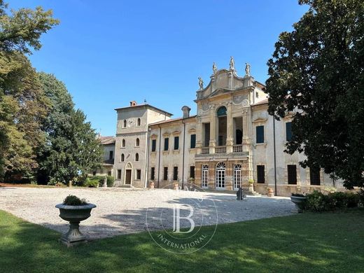 Villa in Cerea, Provincia di Verona