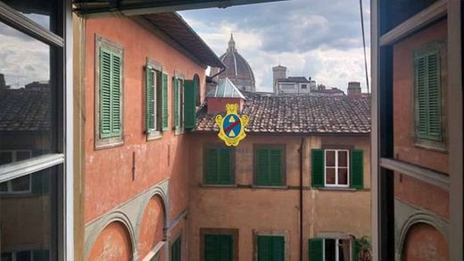 Penthouse in Florence, Tuscany