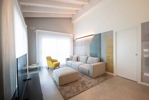 Villa in Manerba del Garda, Provincia di Brescia