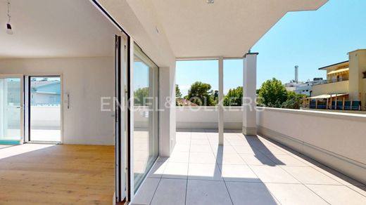 Penthouse Riccione, Rimini ilçesinde