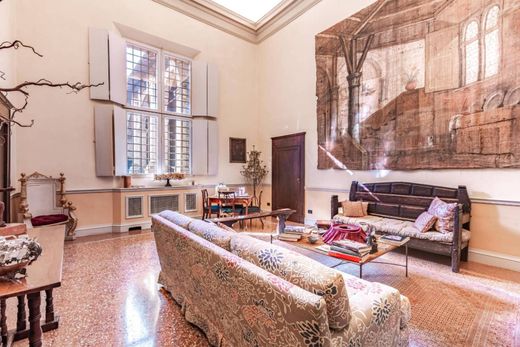 Appartamento a Bologna, Emilia-Romagna