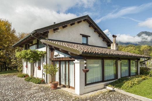 Villa in Santa Giustina, Provincia di Belluno