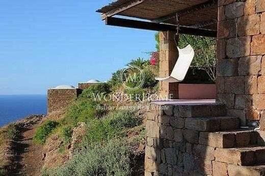 Villa Pantelleria, Trapani ilçesinde