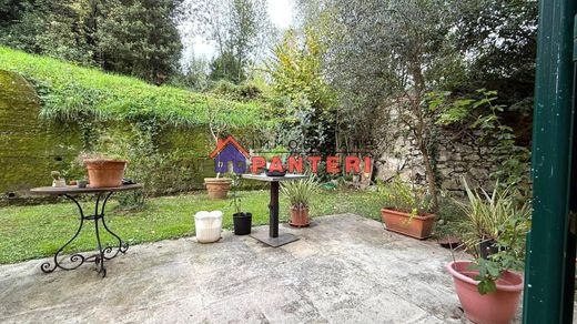 Willa w Pescia, Provincia di Pistoia